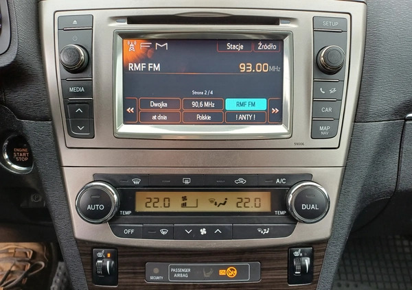 Toyota Avensis cena 32999 przebieg: 299000, rok produkcji 2013 z Czerniejewo małe 172